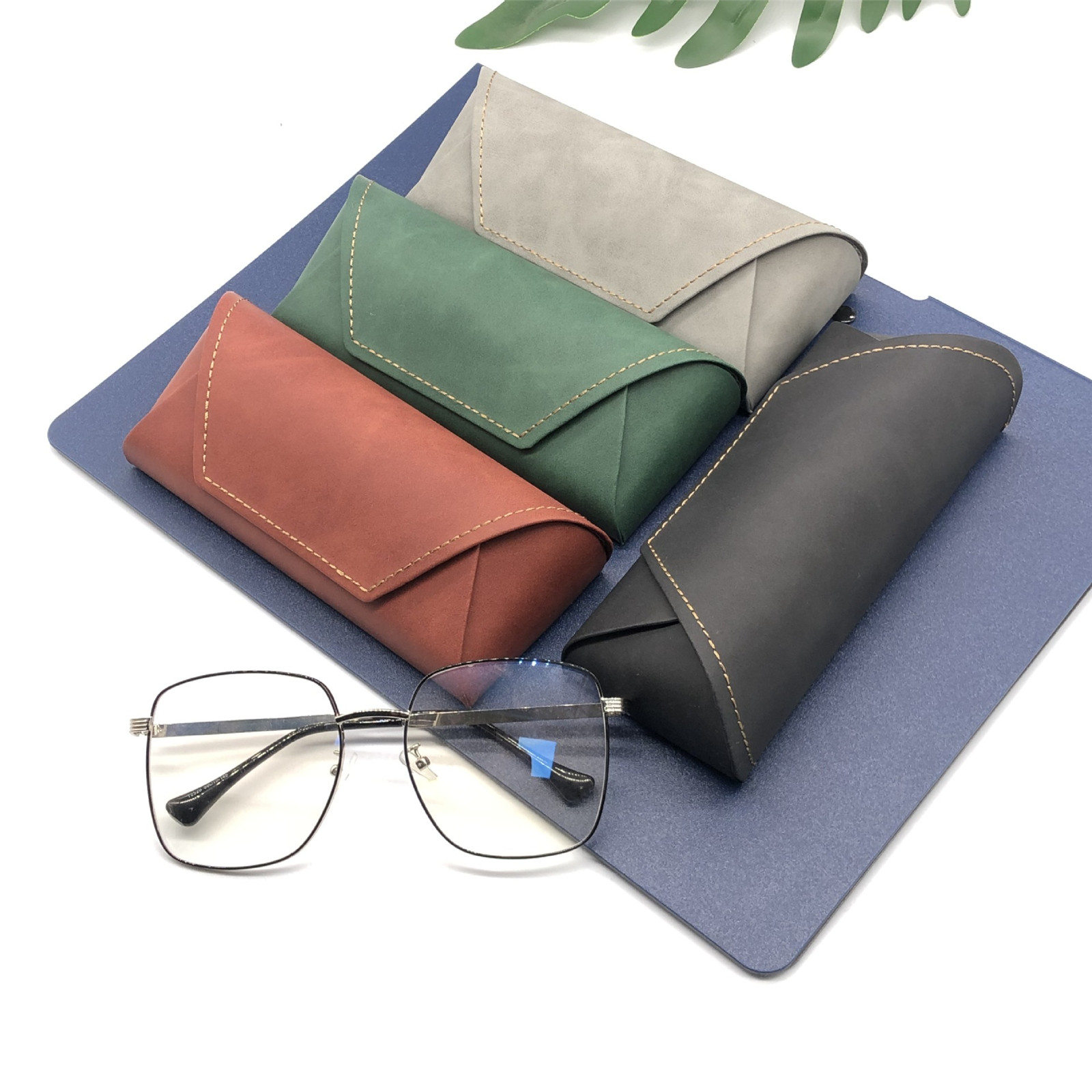 Travel Accessories Ideas - กล่องใส่แว่นตา Pu+โลหะ ที่ใส่แว่นกันแดด กระเป๋าใส่แว่นตา สำหรับผู้รักวรรณกรรม ไอเดียของขวัญสำหรับการเดินทาง